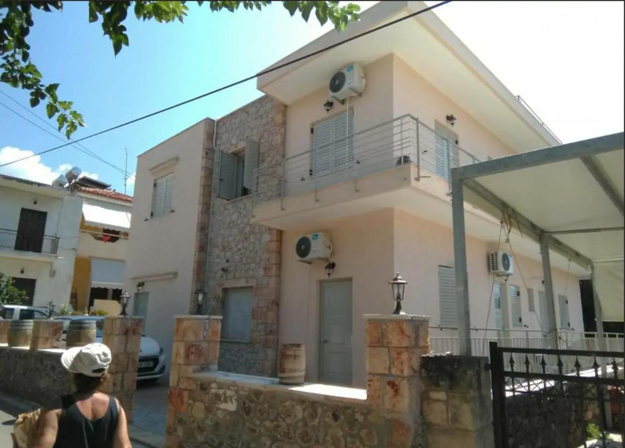 Tasos Rooms Aparthotel *